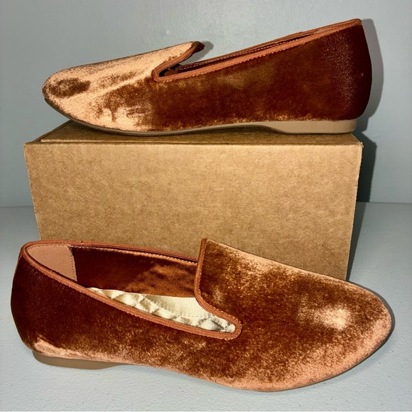 Birdies The Starling Flats in Amber Velvet Shoes - Picture 4 of 9